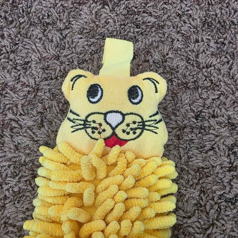 Norwex Kid Pet-To-Dry Tiger Hand Towel Yellow Chenille Microfiber BacLock Hang